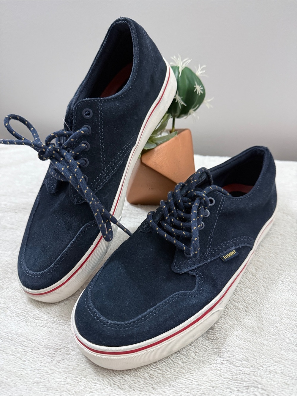 Element Men's Navy Suede Boat Shoes Skater Casual Sneaker w/White & Red Trim 7US